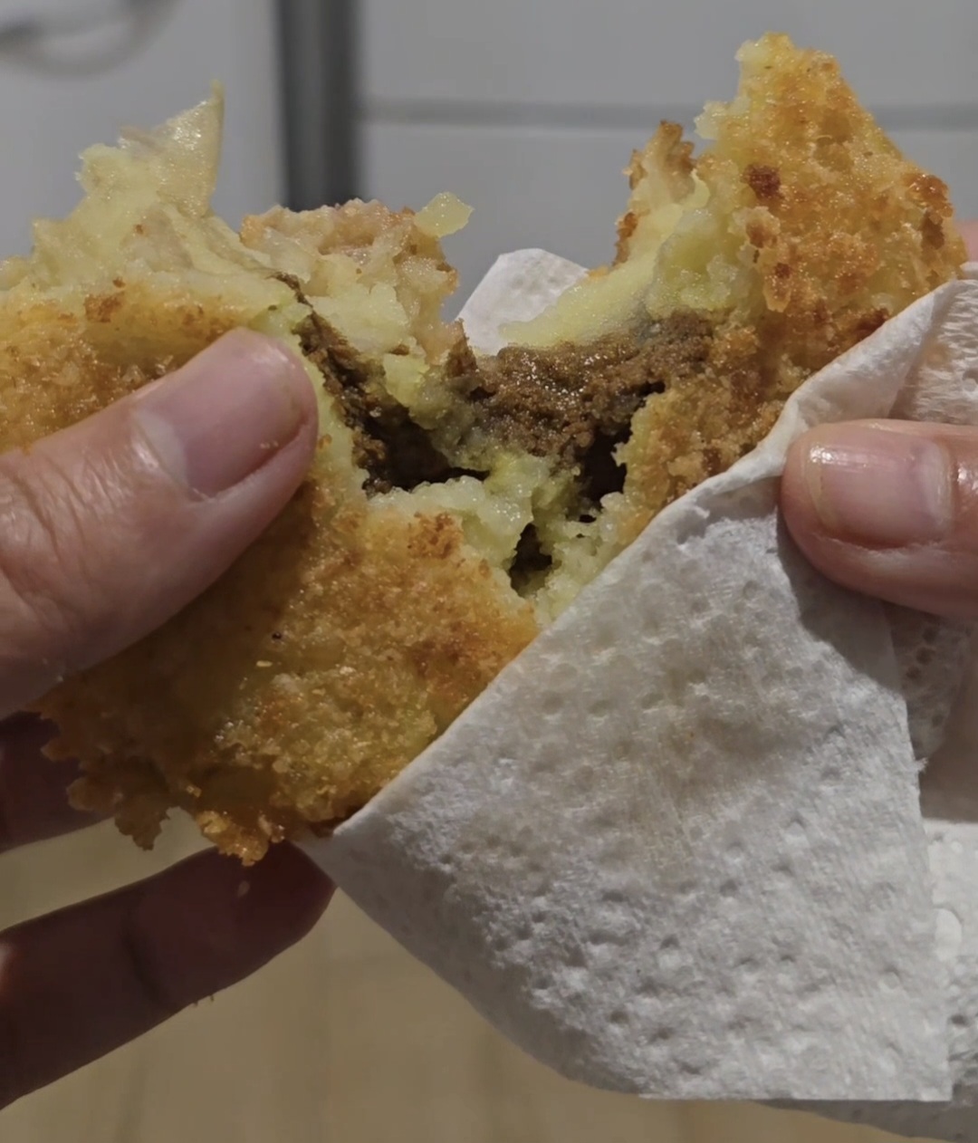 Japanese Crispy Curry Croquette (Korokke).